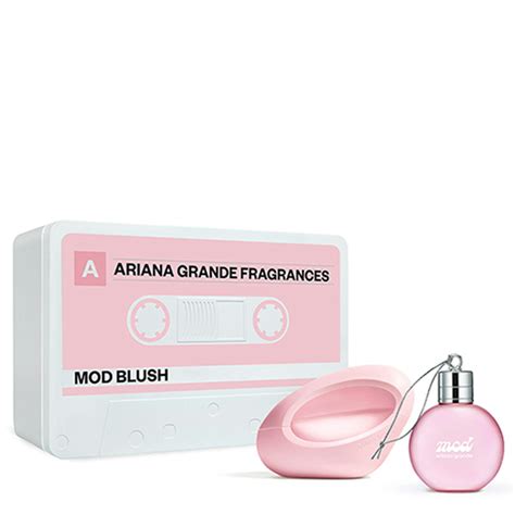 ariana grande mod blush 30ml.